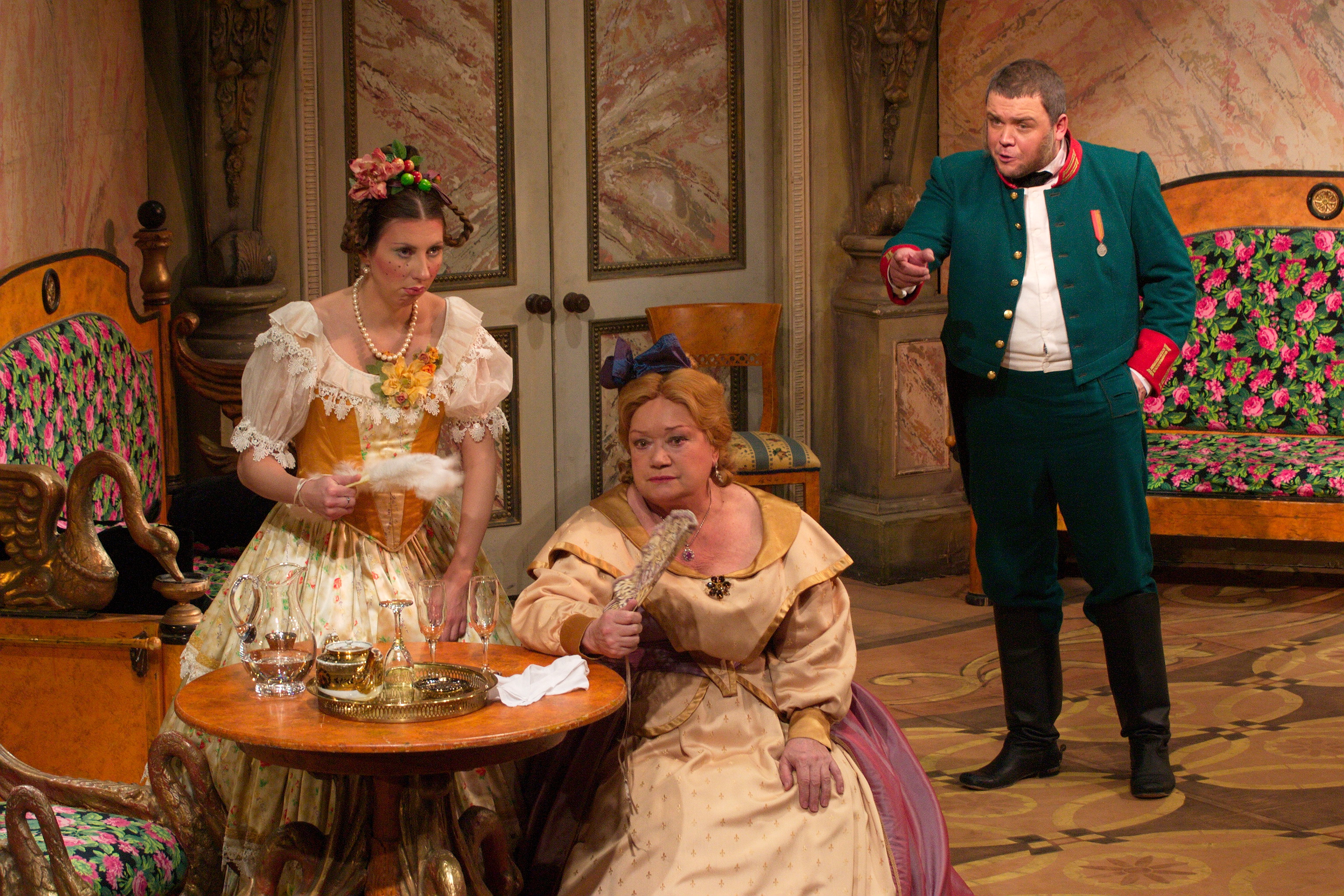 Ревизор гоголь спектакль малый театр. Ревизор малый театр соломин. Ревизор в малом театре. Ревизор 1985. Ревизор 1985.